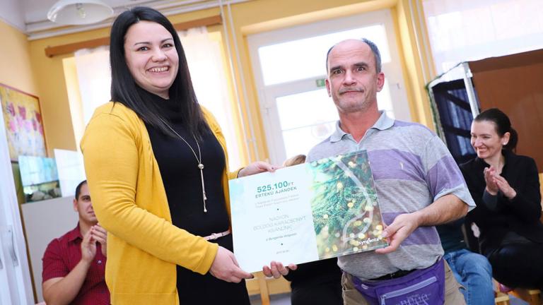 Fogyatékkal élő fiatalokat segítenek karácsonyi gyűjtésükkel a Syngenta dolgozói